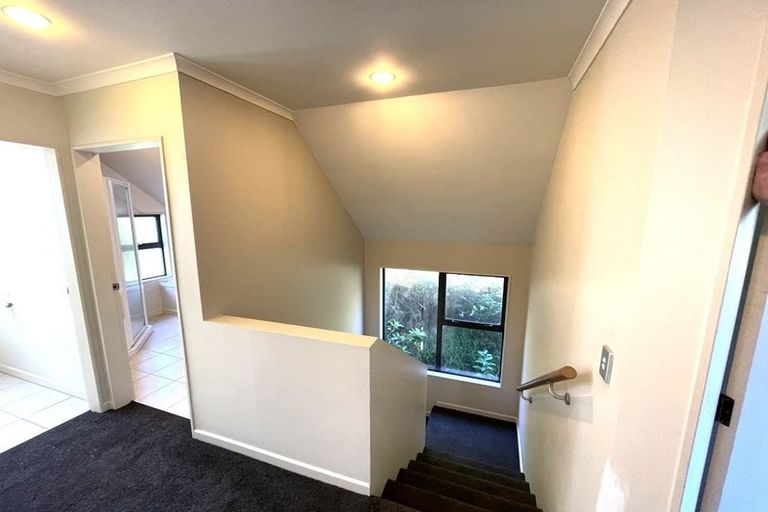 Photo of property in 30a Domanski Crescent, Owhiro Bay, Wellington, 6023