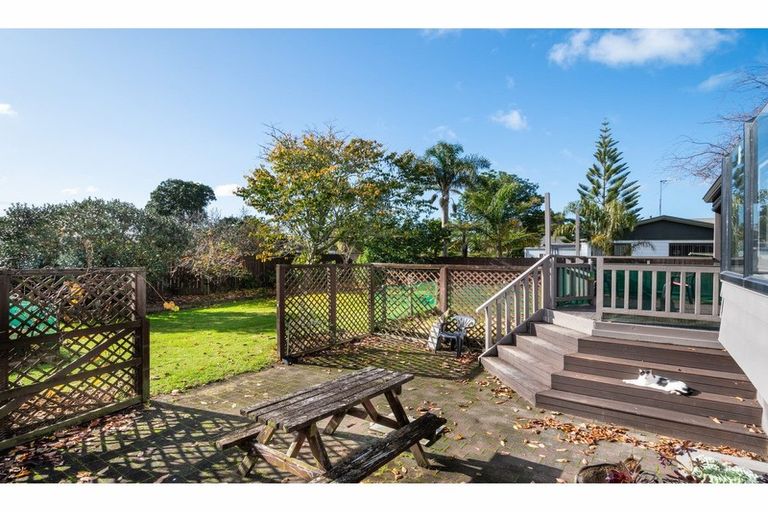 Photo of property in 3 Vintners Close, Huapai, Kumeu, 0810
