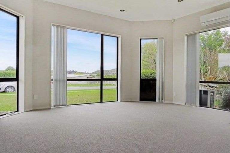 Photo of property in 89 Kirton Drive, Riverstone Terraces, Upper Hutt, 5018