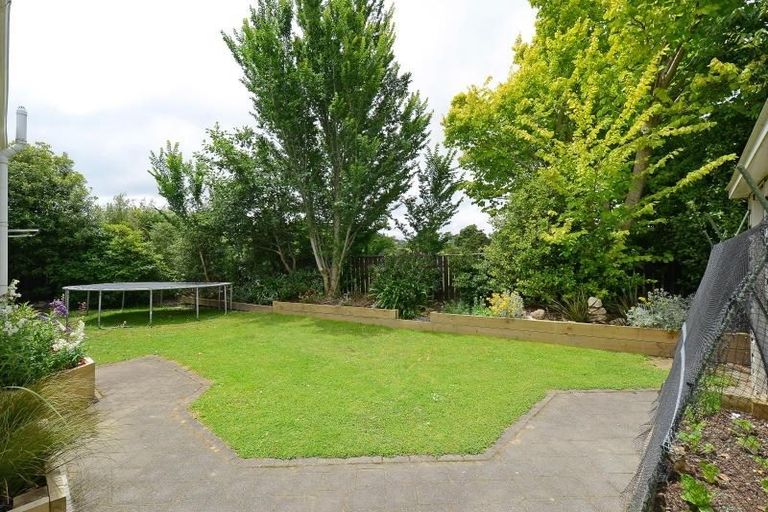 Photo of property in 12 Delaware Grove, Totara Park, Upper Hutt, 5018