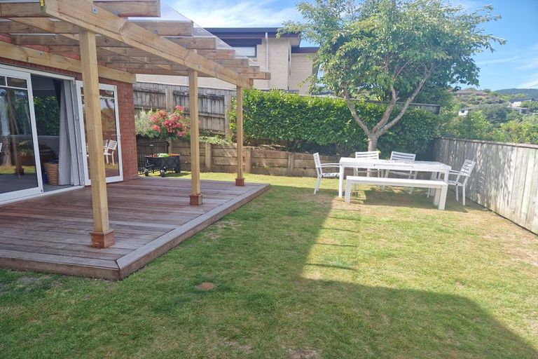 Photo of property in 6 Cosgrove Rise, Riverstone Terraces, Upper Hutt, 5018