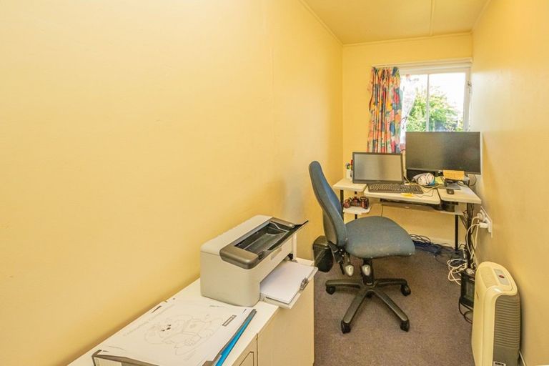 Photo of property in 12a Hokio Beach Road, Levin, 5510