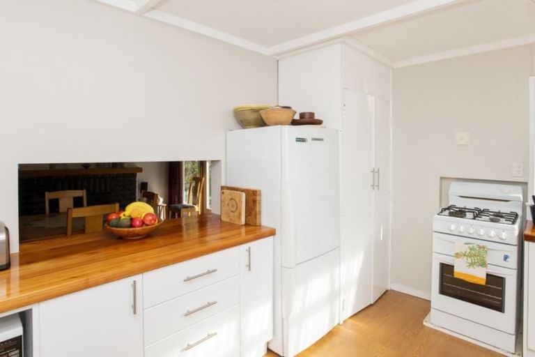 Photo of property in 64 Lyell Road, Outer Kaiti, Gisborne, 4010