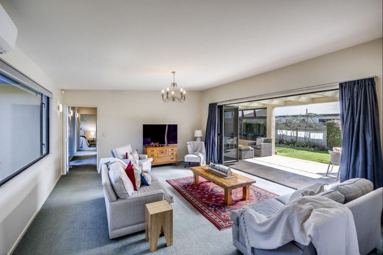 Photo of property in 1 Palmbrook Avenue, Havelock North, 4130