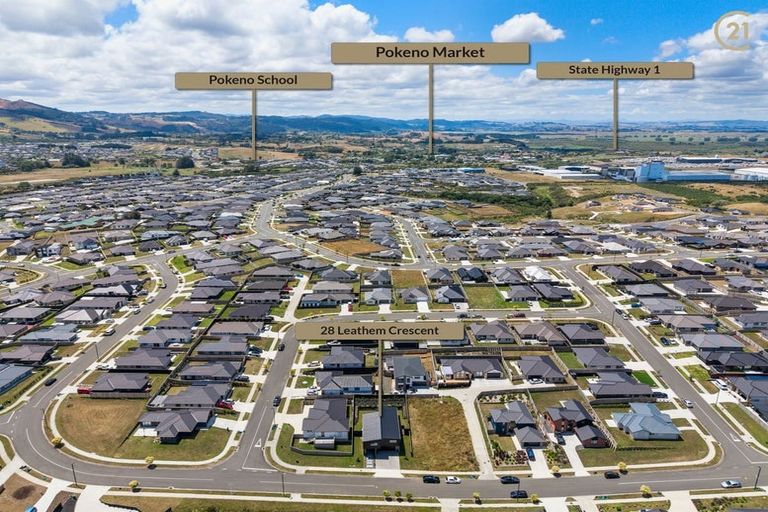 Photo of property in 28 Leathem Crescent, Pokeno, 2402