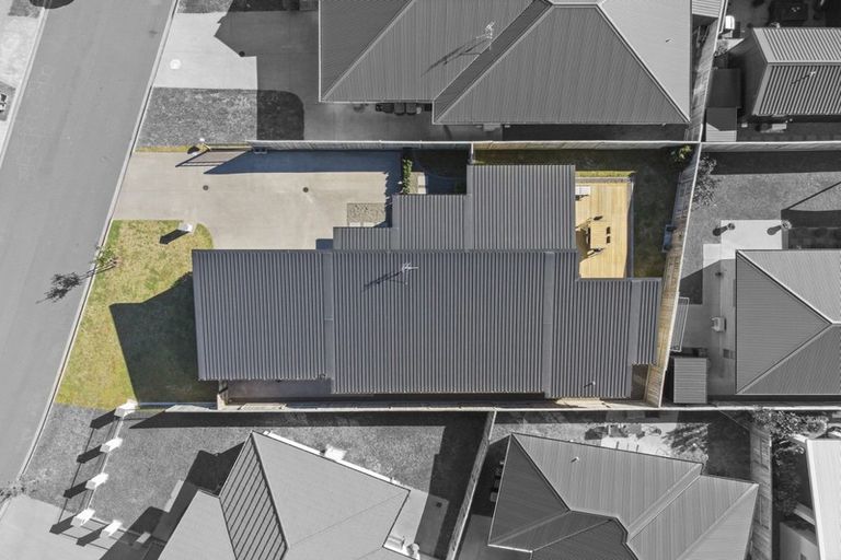 Photo of property in 82 Awataha Crescent, Pyes Pa, Tauranga, 3110