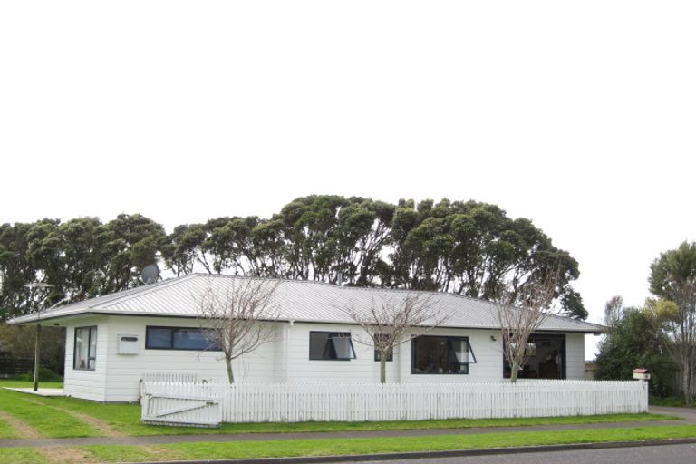 Photo of property in 30 Glamis Avenue, Bell Block, New Plymouth, 4312