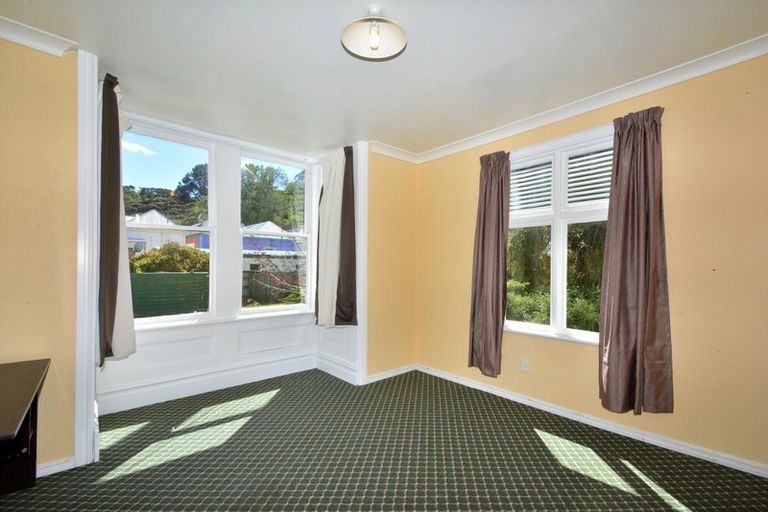Photo of property in 122 Harbour Terrace, North Dunedin, Dunedin, 9016