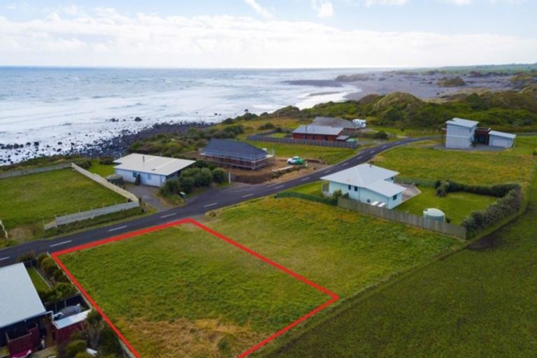 Photo of property in 295 Tai Road, Opunake, 4681