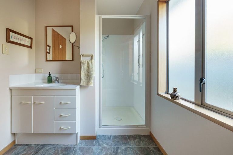 Photo of property in 72a Meadowstone Drive, Wanaka, 9305