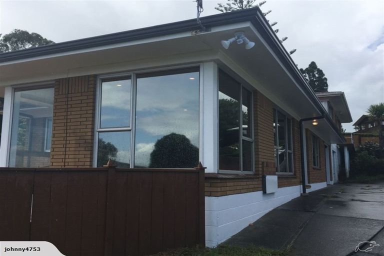 Photo of property in 1/4 Pemberton Avenue, Bayview, Auckland, 0629