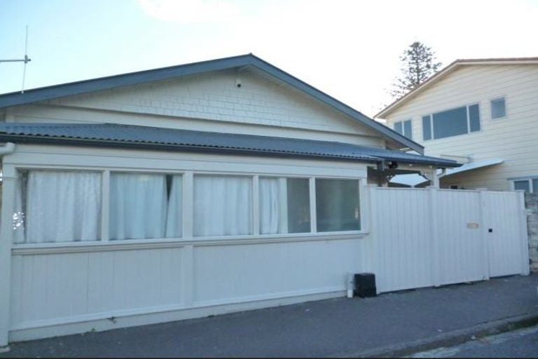 Photo of property in 1 Raglan Street, Ahuriri, Napier, 4110