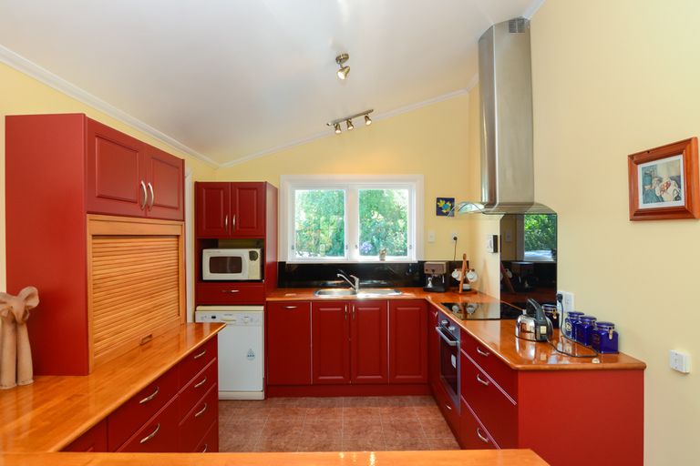 Photo of property in 32 Roberts Road, Lansdowne, Masterton, 5810
