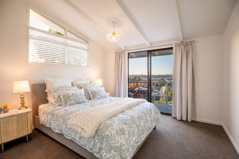 Photo of property in 12 Hipango Terrace, Durie Hill, Whanganui, 4500