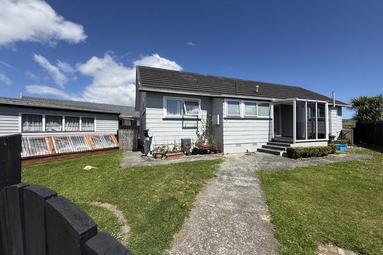 Photo of property in 43 Mossburn Grove, Kelson, Lower Hutt, 5010