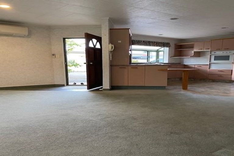 Photo of property in 2/40 Alamein Crescent, Onekawa, Napier, 4110