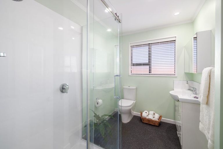 Photo of property in 2/6 Goodall Place, Redwood, Christchurch, 8051