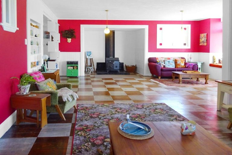 Photo of property in 36 Robinson Street, Foxton, 4814