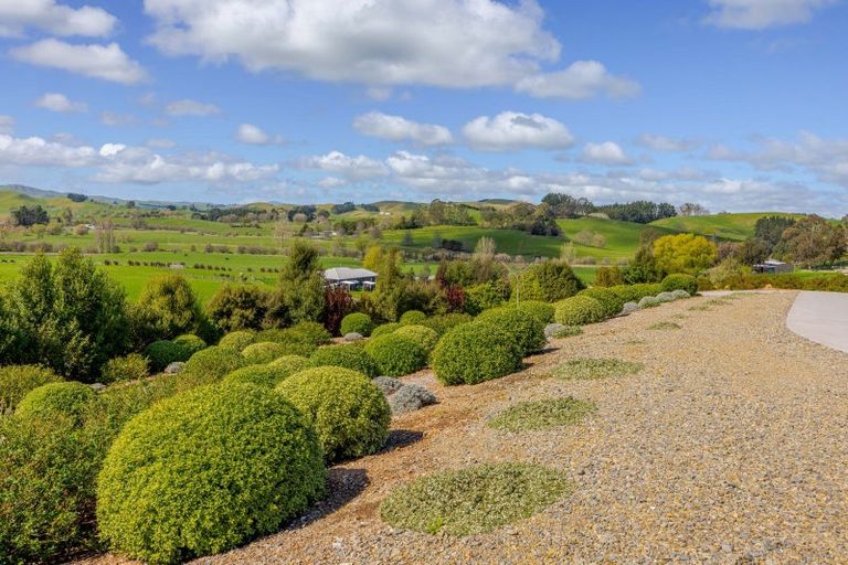 Photo of property in 45 Highlands Drive, Waipawa, 4277