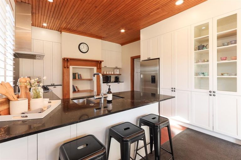 Photo of property in 37 Sumner Street, Glenholme, Rotorua, 3010