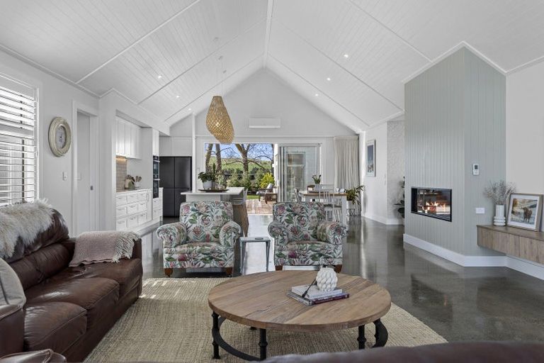 Photo of property in 69b Douglas Road, Amberley, 7410