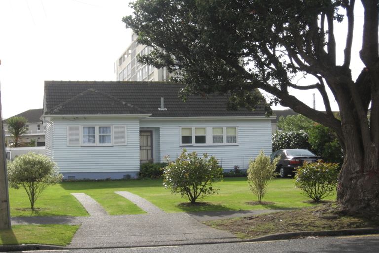 Photo of property in 65 Copeland Street, Hutt Central, Lower Hutt, 5011