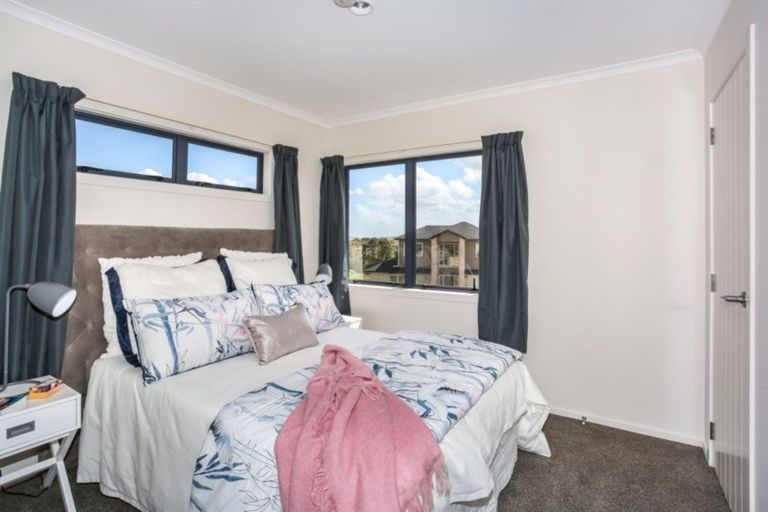Photo of property in 5 Kokako Rise, Papakura, 2110