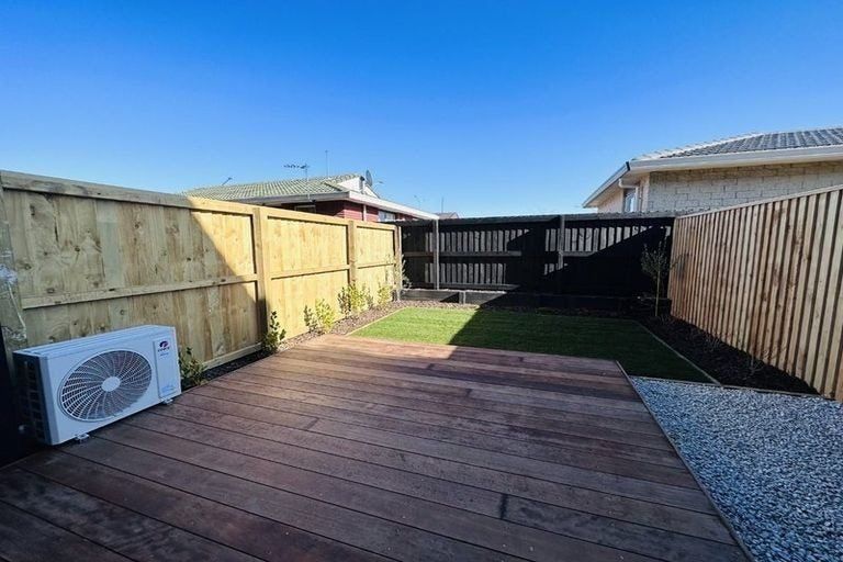 Photo of property in 7/9 Marcroft Street, Woolston, Christchurch, 8062