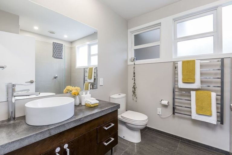 Photo of property in 681 East Coast Road, Browns Bay, Auckland, 0630