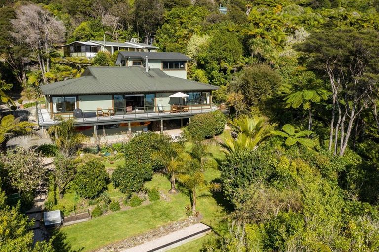 Photo of property in 254 Moetapu Bay Road, Moetapu Bay, Picton, 7282