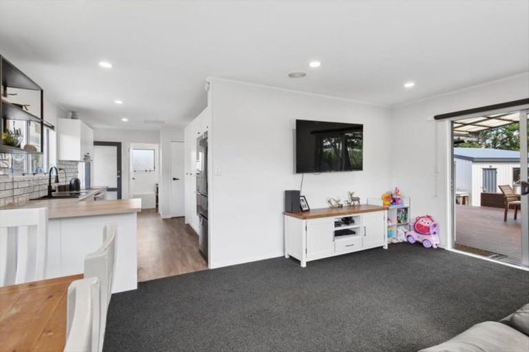 Photo of property in 12 Conifer Place, Te Puke, 3119