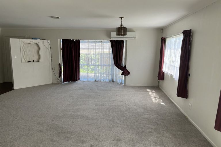 Photo of property in 117 Everglade Drive, Totara Heights, Auckland, 2105