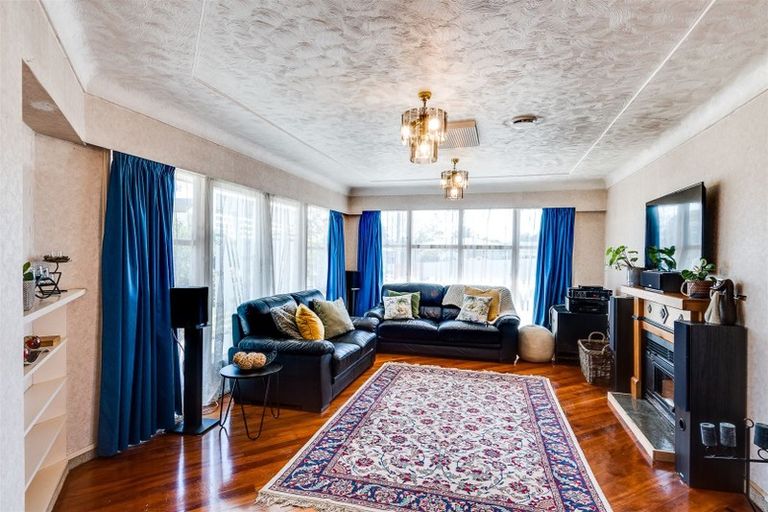 Photo of property in 60 Menin Road, Onekawa, Napier, 4110