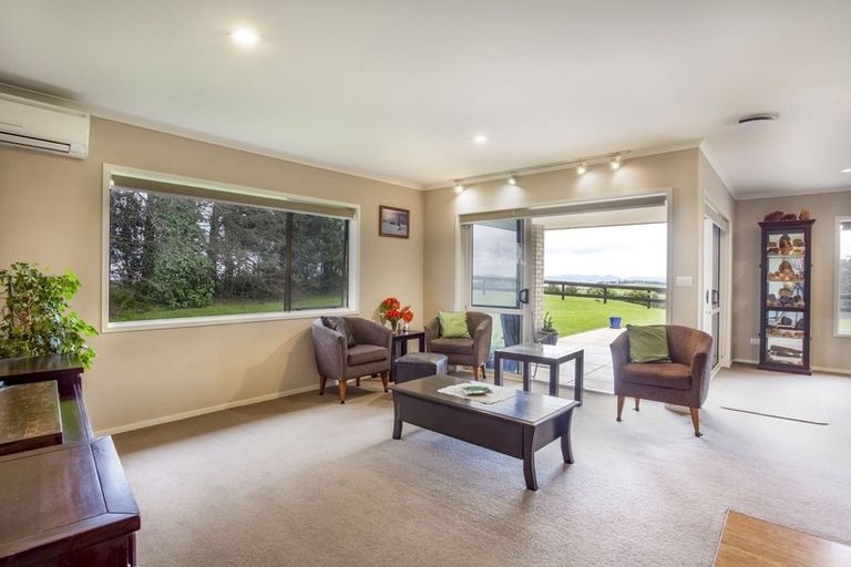 Photo of property in 126 Wilson Road, South Head, Helensville, 0874