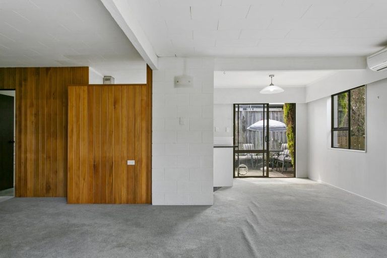 Photo of property in 1/56 Hawai Street, Two Mile Bay, Taupo, 3330