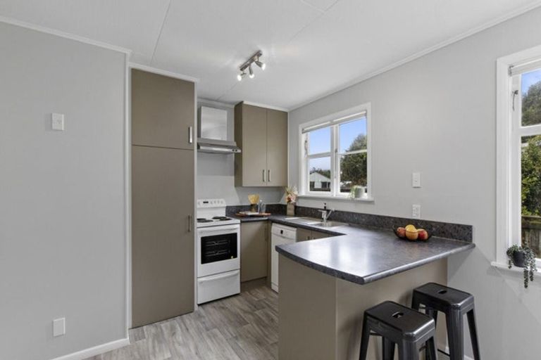 Photo of property in 26 Lowry Crescent, Stokes Valley, Lower Hutt, 5019