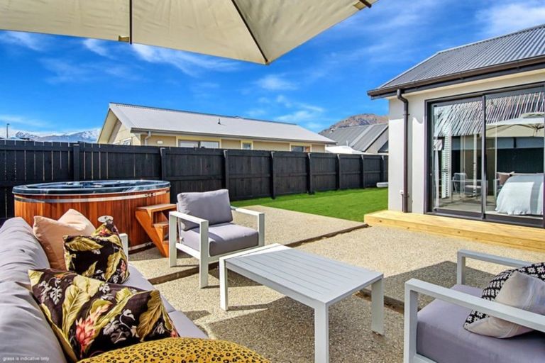 Photo of property in 6 Cumberland Road, Lower Shotover, Queenstown, 9304