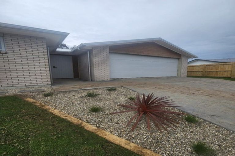 Photo of property in 1 Monterey Rise, Te Kamo, 0112