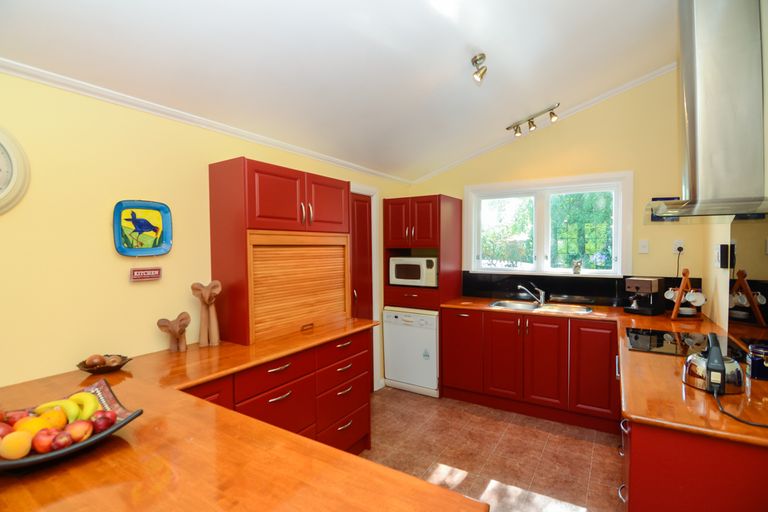 Photo of property in 32 Roberts Road, Lansdowne, Masterton, 5810
