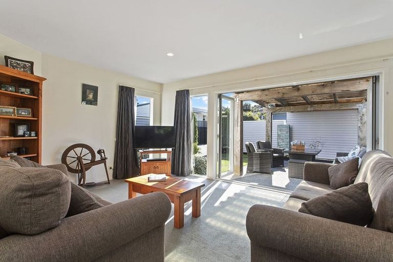 Photo of property in 16a Riverlea Avenue, Pakuranga, Auckland, 2010