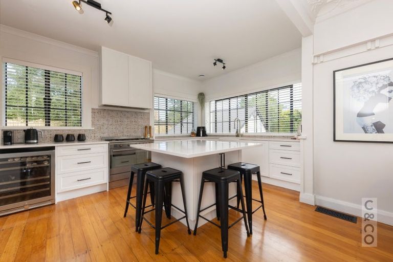 Photo of property in 855 State Highway 16, Waimauku, 0812