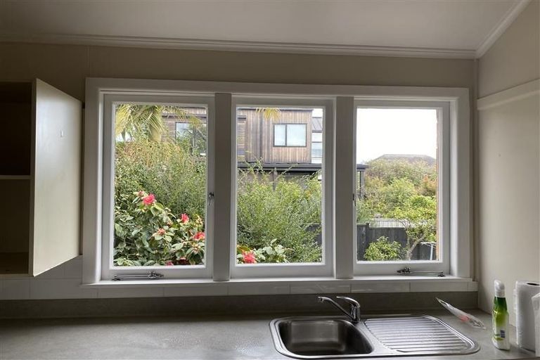 Photo of property in 3/289 Lake Road, Hauraki, Auckland, 0622