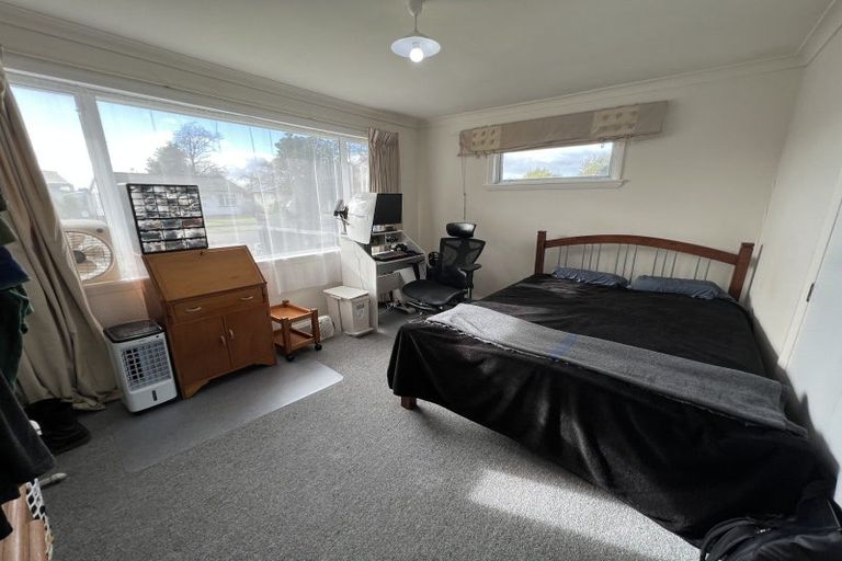 Photo of property in 32 Thomson Street, West End, Palmerston North, 4412