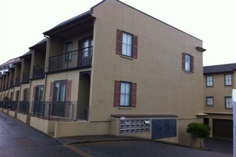 Photo of property in 11/97b Mokoia Road, Birkenhead, Auckland, 0626