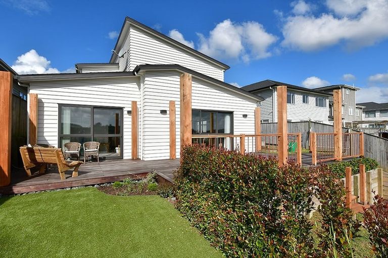 Photo of property in 46 Harvest Avenue, Orewa, 0931
