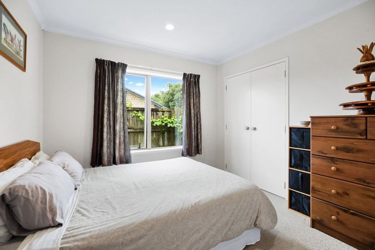 Photo of property in 19 Whitney Place, Rototuna North, Hamilton, 3210