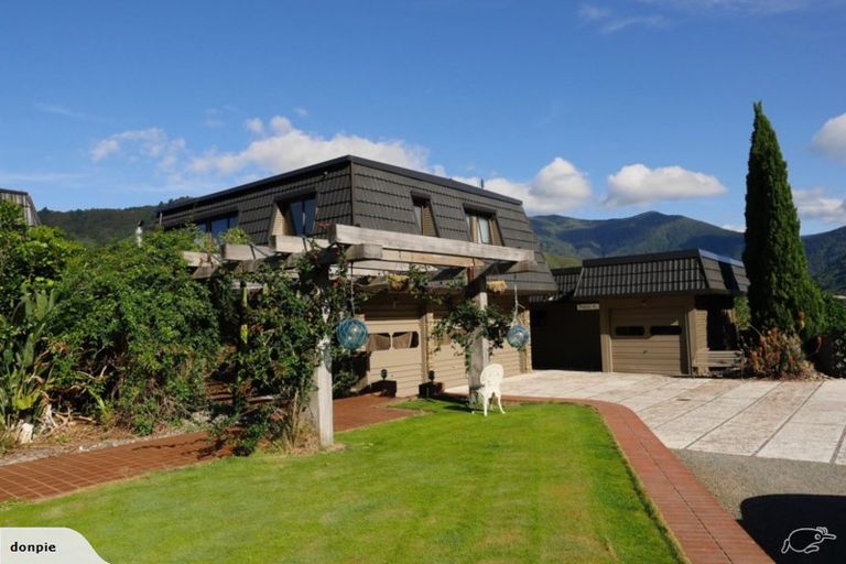 Photo of property in 41 Marina Drive, Waikawa, Picton, 7220