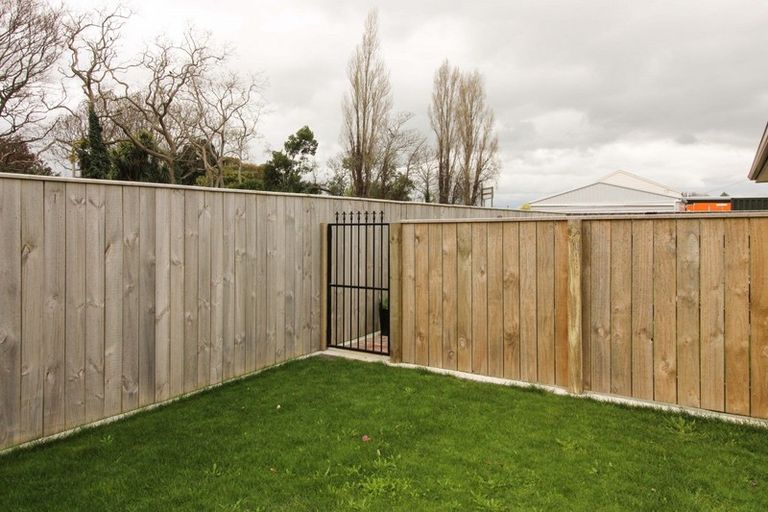 Photo of property in 6 Angus Place, Carterton, 5713