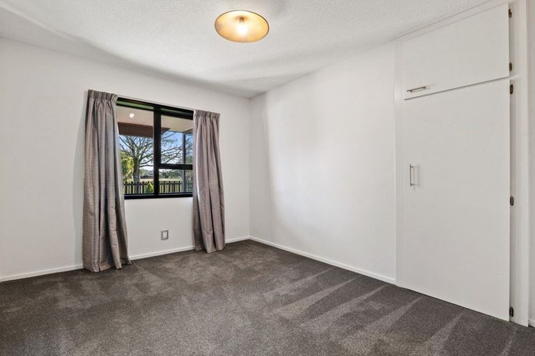 Photo of property in 47b Solomon Avenue, Redwood, Christchurch, 8051