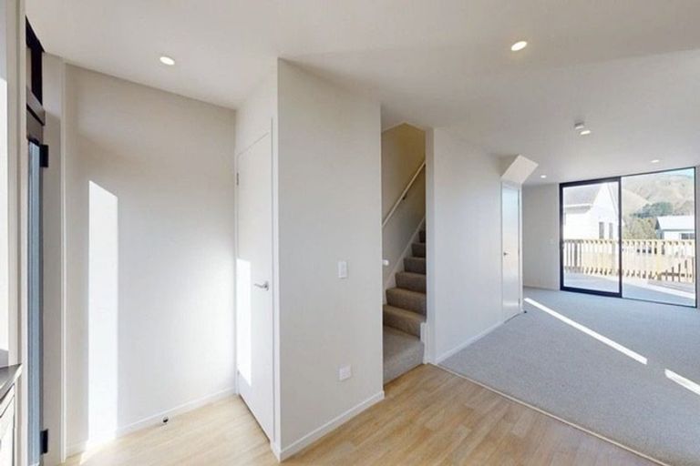Photo of property in 24/10 Utauta Street, Waikanae, 5036